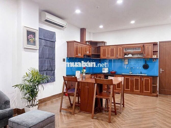 Cho thuê căn hộ 1PN có ban công, nằm ngay gần biển Mỹ Khê