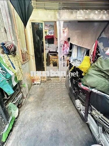💥  - Sát Mặt Tiền HOÀ HẢO - Hẻm Xe Hơi Thông - 5 tỷ .  + Vị trí đẹp ,