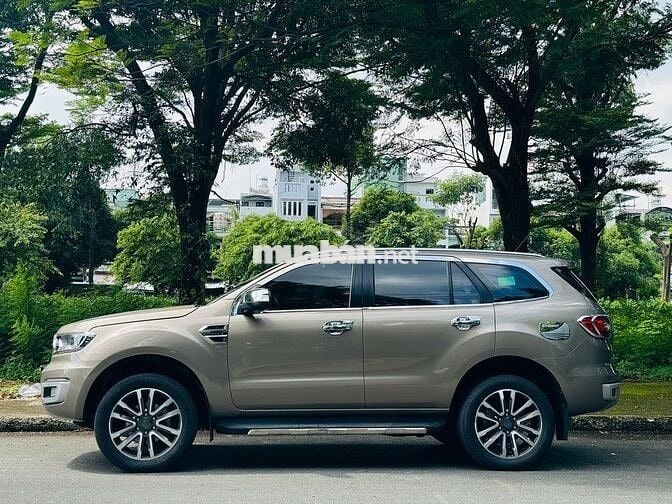 ✅Ford Everest Titanium 1 Cầu 2020 - Vay 70%