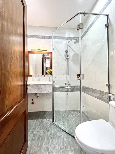 CĂN HỘ STUDIO MỚI FULL NỘI THẤT GẦN CV LÊ THỊ RIÊNG THANG MÁY - BẢO VỆ
