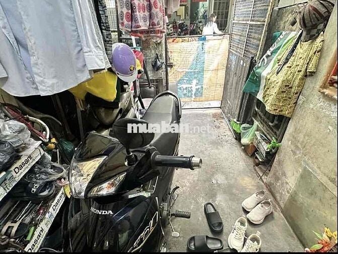 💥  - Sát Mặt Tiền HOÀ HẢO - Hẻm Xe Hơi Thông - 5 tỷ .  + Vị trí đẹp ,
