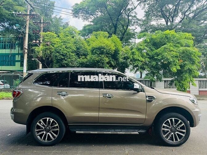 ✅Ford Everest Titanium 1 Cầu 2020 - Vay 70%