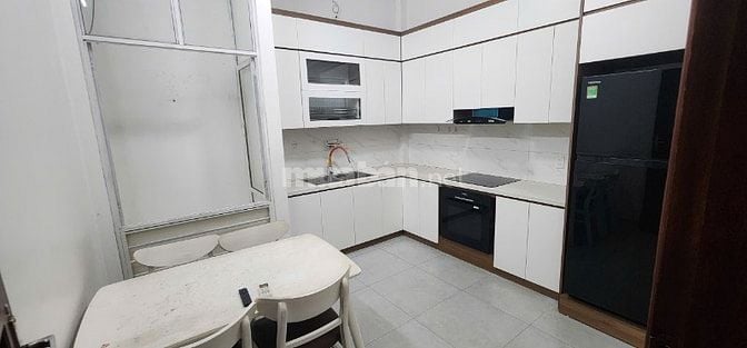 Chính chủ cho thuê nhà ngõ 120 Trần Cung