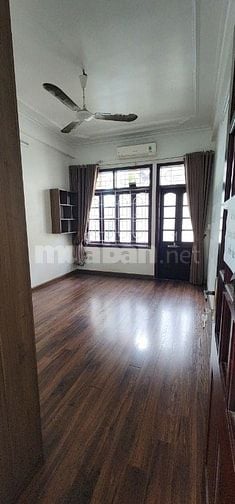Chính chủ cho thuê nhà ngõ 120 Trần Cung