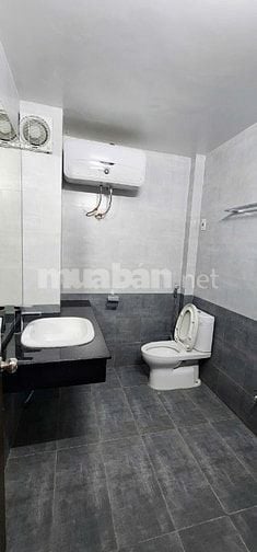 Chính chủ cho thuê nhà ngõ 120 Trần Cung