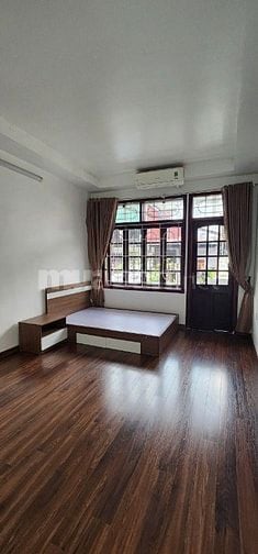 Chính chủ cho thuê nhà ngõ 120 Trần Cung
