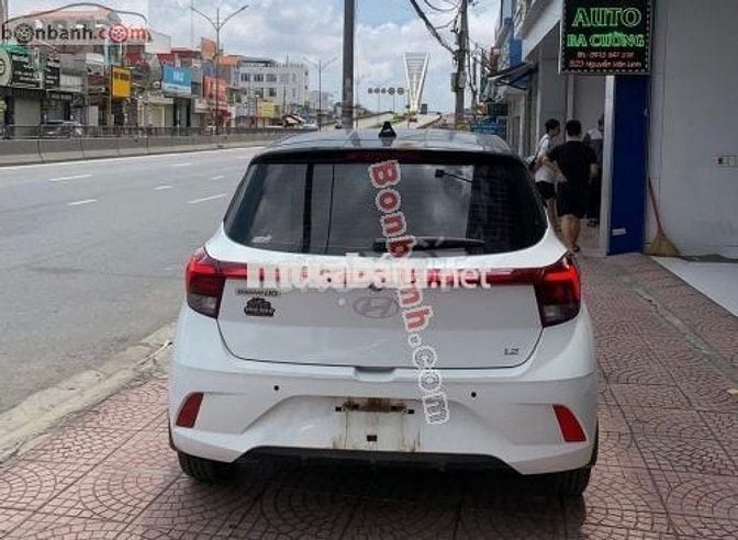 Hyundai i10 1.2 AT 2024