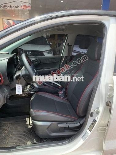 Hyundai i10 1.2 AT 2024