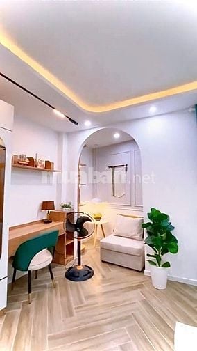 Định cư Úc bán gấp nhà Ca Văn Thỉnh, Tân Bình. Ngay THCS Võ Văn Tần