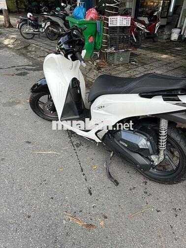 CẦN BÁN SH 125 CBS 2024