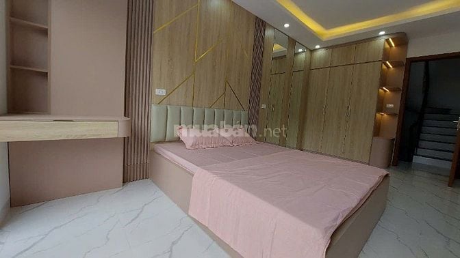 Chính chủ bán nhà 5 tầng xây mới, ô tô đỗ cửa