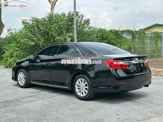 Toyota Camry 2.0 2013