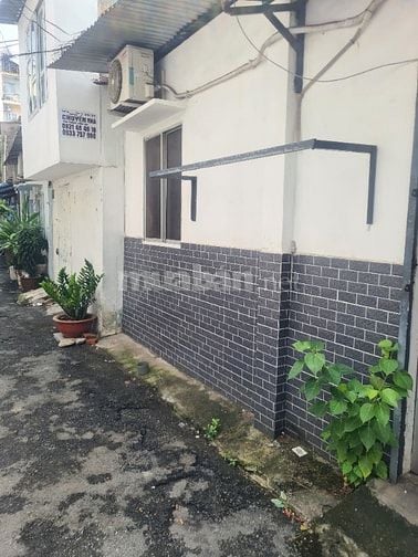 Cho thuê nhà hẻm 830 sư vạn hạnh