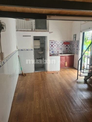 Cho thuê nhà hẻm 830 sư vạn hạnh