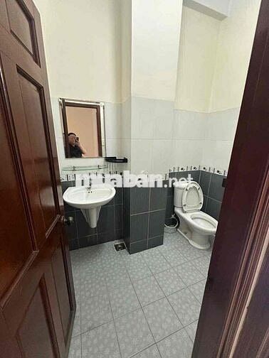 🏠 Cho thuê nhà MT đường Nội Bộ Bình Phú 2 P10 Q6 ( gần công viên)