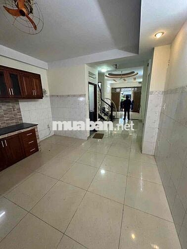 🏠 Cho thuê nhà MT đường Nội Bộ Bình Phú 2 P10 Q6 ( gần công viên)