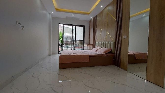 Chính chủ bán nhà 5 tầng xây mới, ô tô đỗ cửa