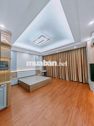 BÁN NHÀ CẦU GIẤY – FULL NỘI THẤT XỊN – Ô TÔ VÀO NHÀ – 6 TẦNG
