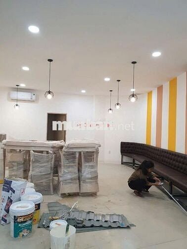 Mặt Tiền Nguyễn Văn Đậu Đối Diện Trường THPT Phan Đăng Lưu 300m2 2 Lầu