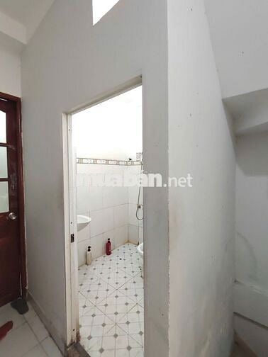 Phòng trọ sinh viên quận 10 - 3,9tr