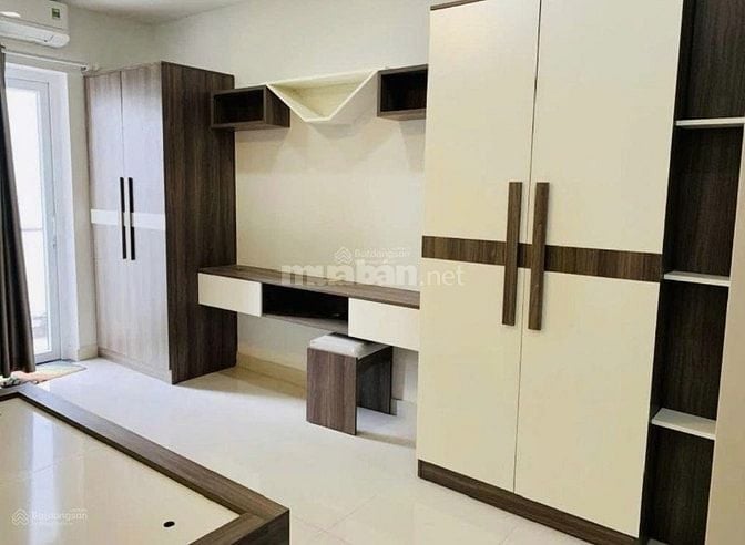 Cô chú về quê hạ giá căn nhà Nguyễn Tiểu La - Quận 10 -Hạ còn 4 tỷ 150