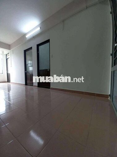Bán chung cư còn mới  cục kỳ hiếm ngay ngã tư Nguyễn Thị thập