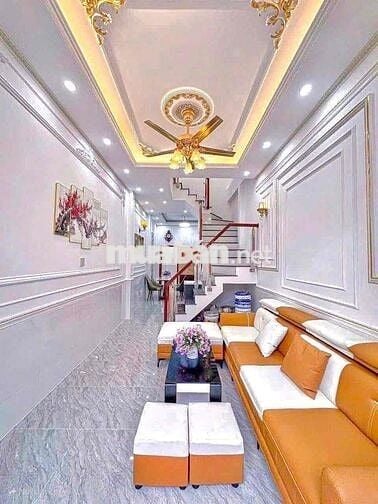 nha. ban hem 138 trần hưng đạo