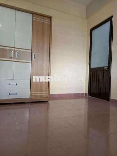 Bán chung cư còn mới  cục kỳ hiếm ngay ngã tư Nguyễn Thị thập