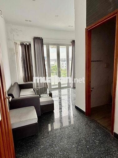 Nhà 3 lầu + Sân Thượng ! SHR Hoàn Công ! Hướng Đông ! Đường nhựa 10m