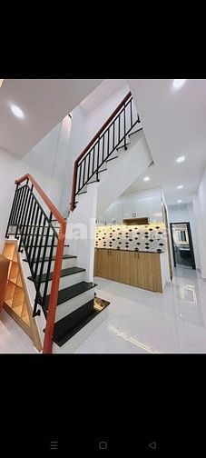 bán nhà MỚI ĐẸP đường XVNT P21 DT 3,3mx 11m 1trệt 1lầu 3 PNQ.BìnhThanh