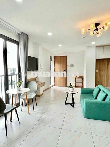 CHO THUÊ CĂN HỘ BAN CÔNG MỚI NGAY HOÀNG SA FULL NỘI THẤT XỊN XÒ GIÁ RẺ