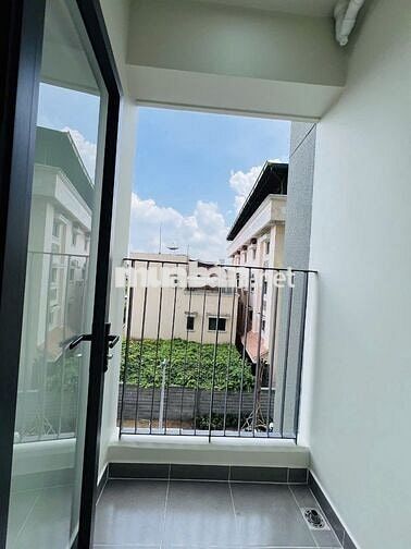 Cho thuê 1pn 1wc Bcons City có 2 ML bếp hút mùi giá 6tr/tháng