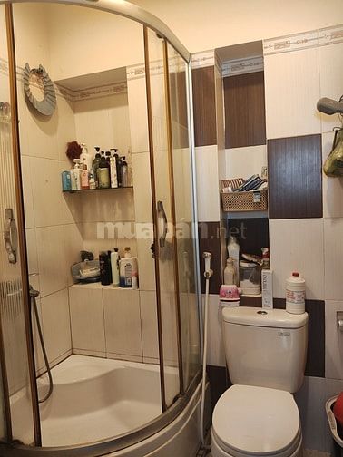 NGAY CHỢ BÀ CHIỀU- BÌNH THẠNH- NGANG 6,1M- 93m2- 11 PHÒNG- 18 TỶ TL