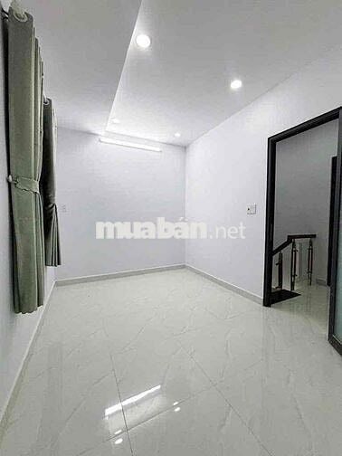 Nhà bán ngay Chiến Lược- Dt: 4x10- nhà đúc 2 tầng- Chỉ 3.xtỷ