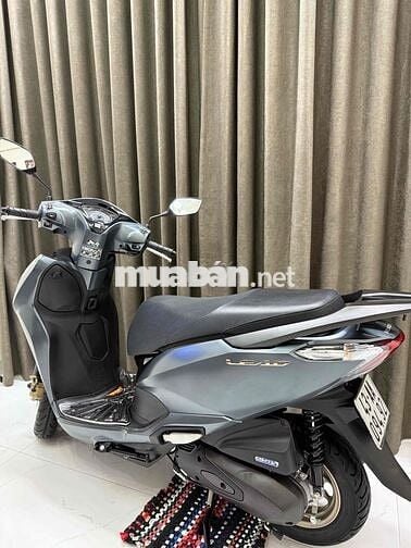 LEAD 8/2025 chạy đúng 900 km bao chuẩn
