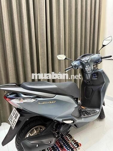LEAD 8/2025 chạy đúng 900 km bao chuẩn