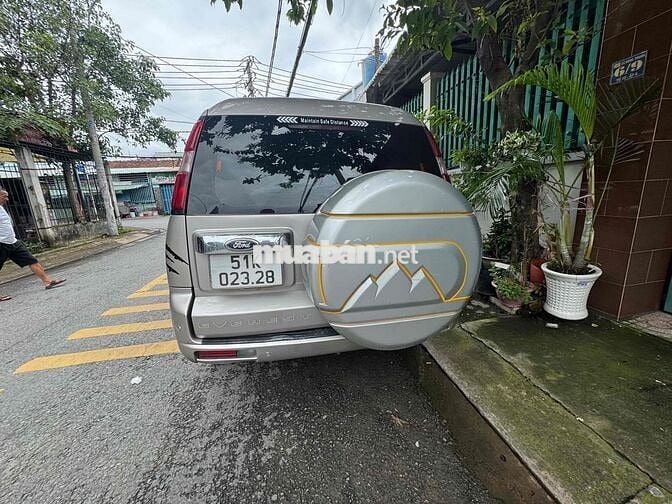 Ford Everest 2012 Limited số sàn máy dầu