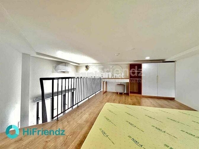 Căn hộ Full nội thất, ban công, Gần đh Hutech, UTH, UEF, toà thang máy