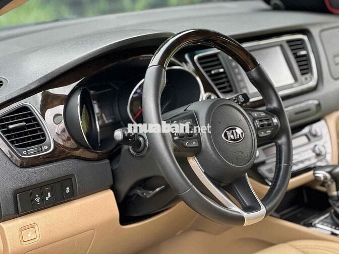 Kia Sedona 2019 PLATIUM - 97000 km dầu full