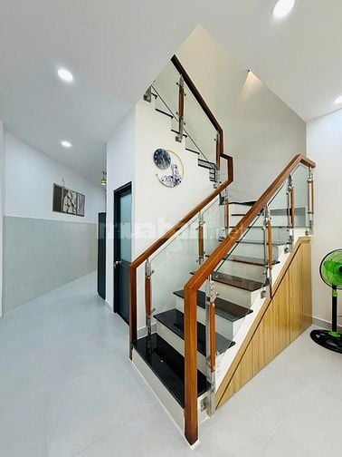 BÁN NHÀ CHÍNH CHỦ 637/QUANG TRUNG ĐÚC 1 LẦU 2PN HẺM ĐẸP FULL NỘI THẤT