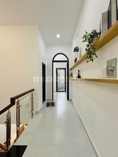 BÁN NHÀ CHÍNH CHỦ 637/QUANG TRUNG ĐÚC 1 LẦU 2PN HẺM ĐẸP FULL NỘI THẤT