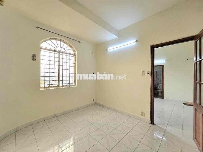 Bán căn hộ Nguyễn Kiệm, p9, Phú Nhuận, 42m, sát CV Gia Định, 2.65