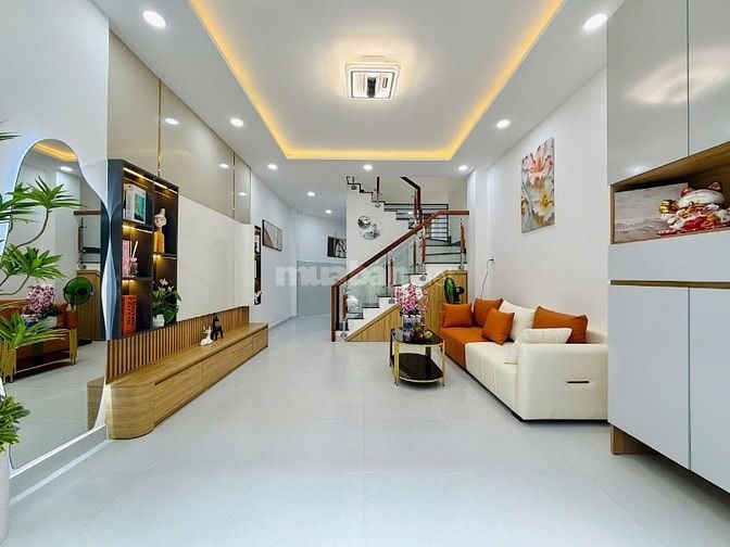BÁN NHÀ CHÍNH CHỦ 637/QUANG TRUNG ĐÚC 1 LẦU 2PN HẺM ĐẸP FULL NỘI THẤT