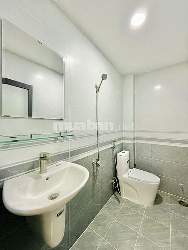 BÁN NHÀ CHÍNH CHỦ 637/QUANG TRUNG ĐÚC 1 LẦU 2PN HẺM ĐẸP FULL NỘI THẤT