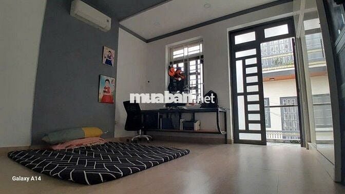 Ngang 4,5m dài 11,5m. 3 tầng, oto vào nhà. Kế Lê Văn Quới. Chỉ 5,7 tỷ