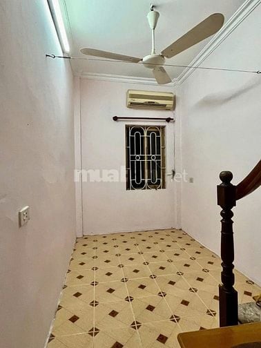 Cho thuê nhà ngắn hạn 3 tháng tại số 11 ngõ 109 phố Tôn Đức Thắng