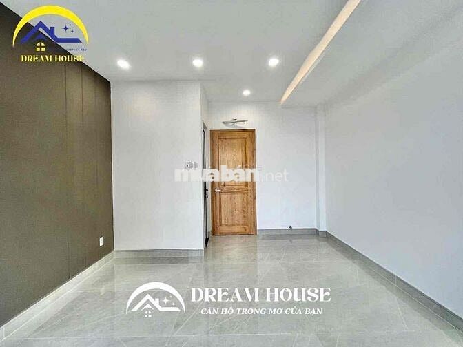 CỰC RẺ STUDIO BAN CÔNG THOÁNG MÁT GẦN NGAY NGÃ TƯ BỐN XÃ