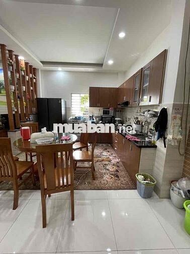 Liên khu 5-6, 60m2, 3 tầng, Dt: 4 x 15, Giá 4.38 tỷ Bình Hưng Hòa B -