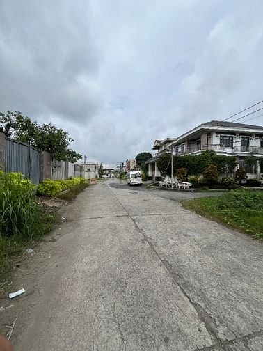 Cho thuê đất hẻm betong 8m , đường Đỗ Xuân Hợp 