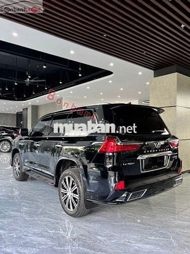LEXUS LX570 2016